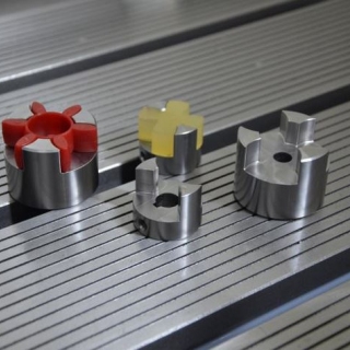 ARSTEEL - CNC-Bearbeitung: CNC-Fräsen, CNC-Drehen; Oberflächenbearbeitung - polnische Firma