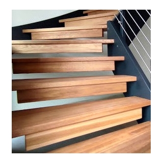 Follow Wood - Hersteller von Holztreppen: Moderne Treppen, Klassische Treppen - polnische Firma