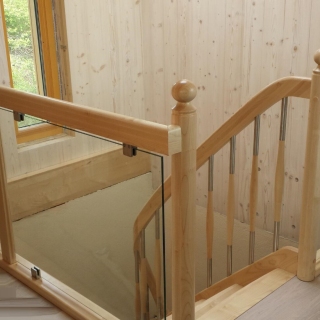 Jatoba - Günstige Treppen aus Polen, polnische Treppen, Holztreppen, Türen, Holzfenster