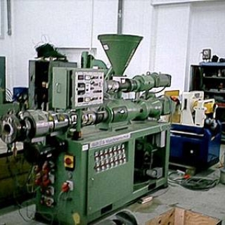 Pol-Service Majcher Jacek - Maschinen für die Kunststoffverarbeitung, Extruder & Extrusionsanlagen aus Polen