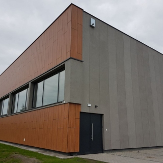 Alto System - Montage von hinterlüfteten Fassaden, leichten Industrie-Verkleidungen und Dächern - polnische Firma
